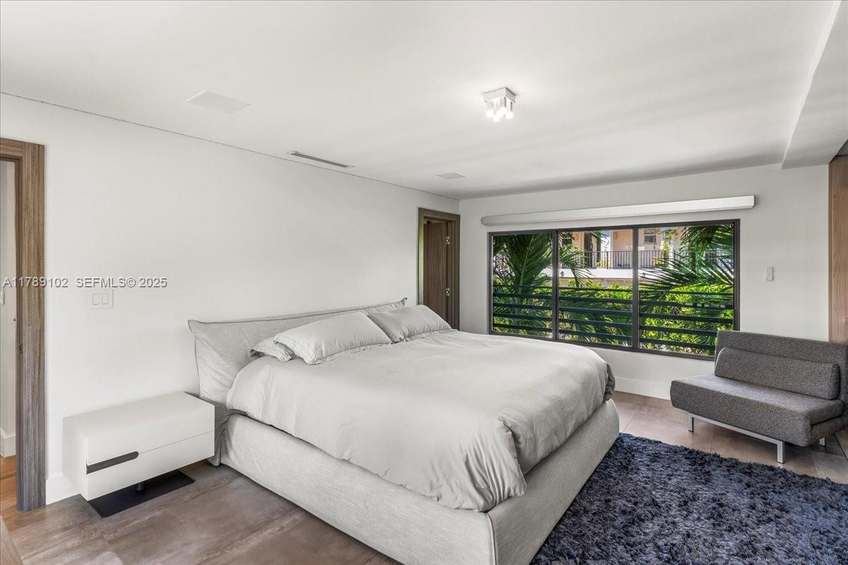 BISCAYNE KEY ESTATES - Residential