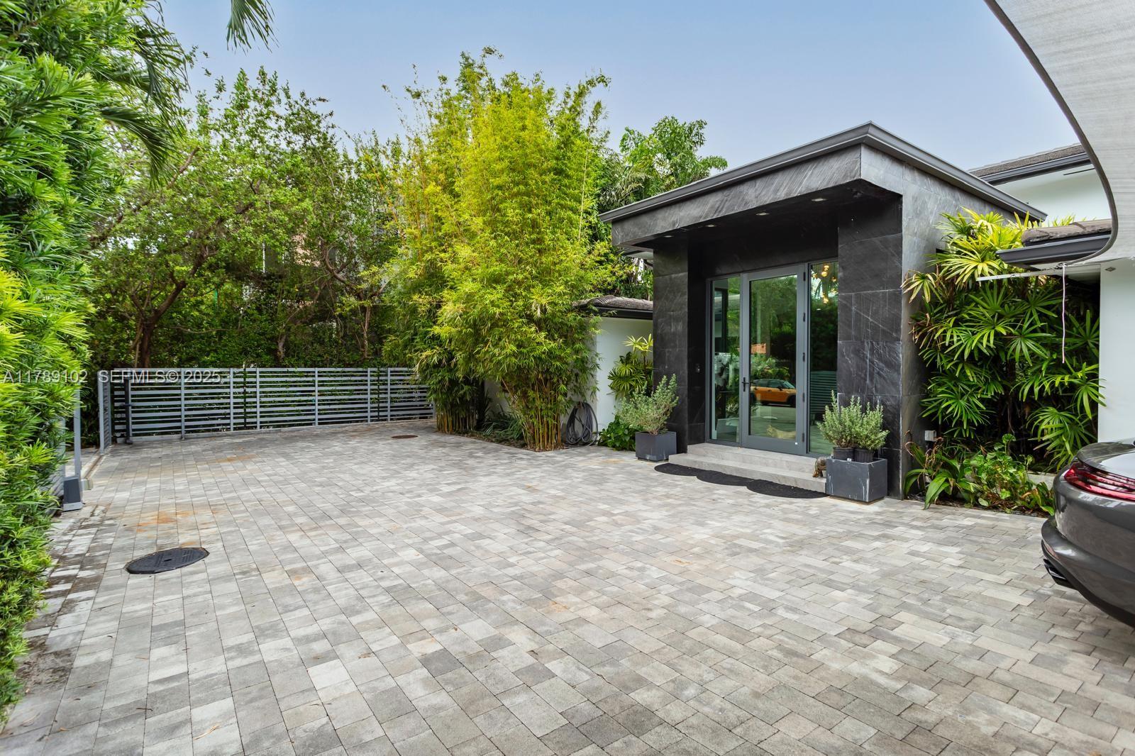 BISCAYNE KEY ESTATES - Residential