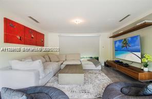 BISCAYNE KEY ESTATES - Residential