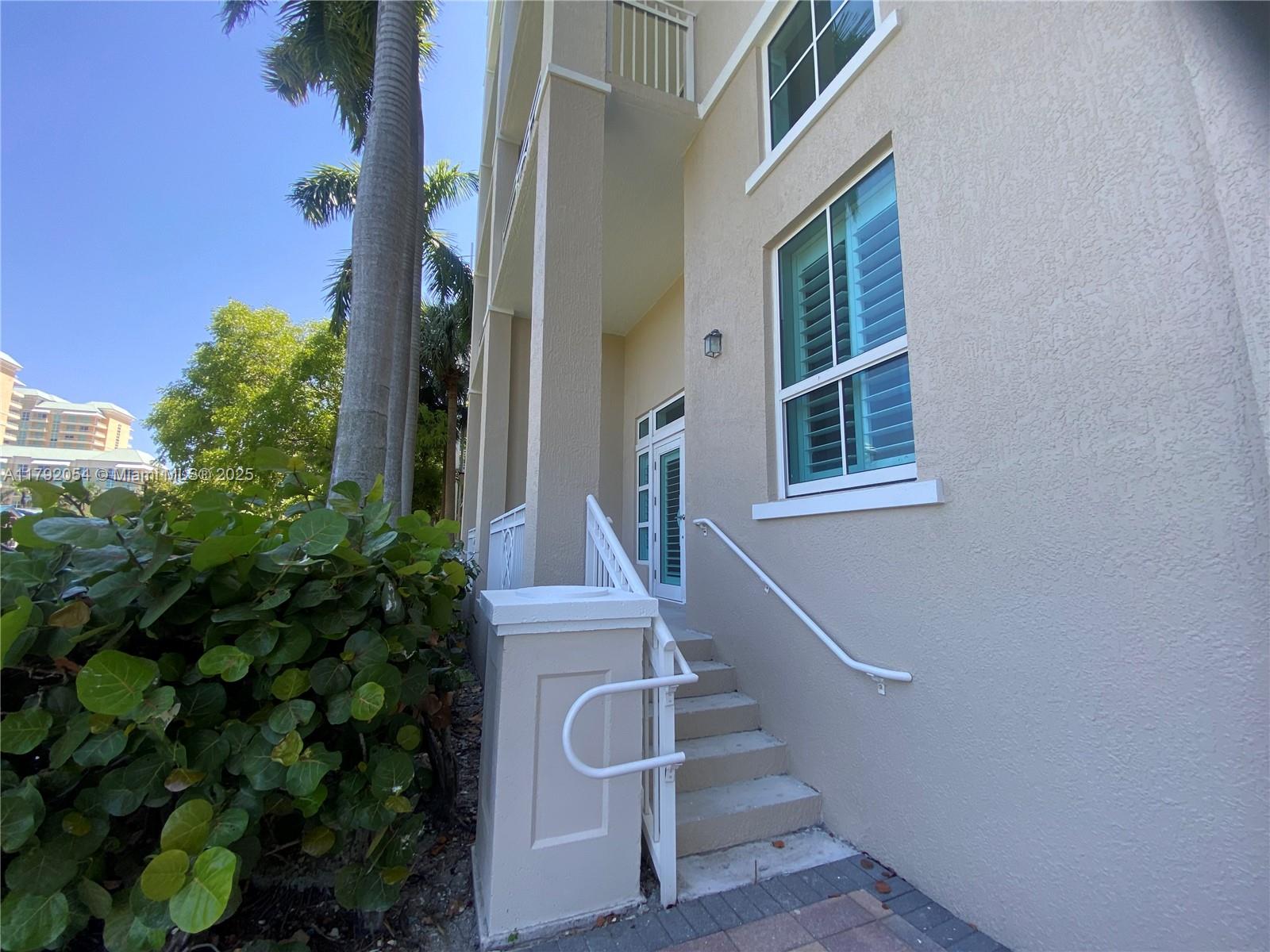 CASA COSTA CONDO - Residential