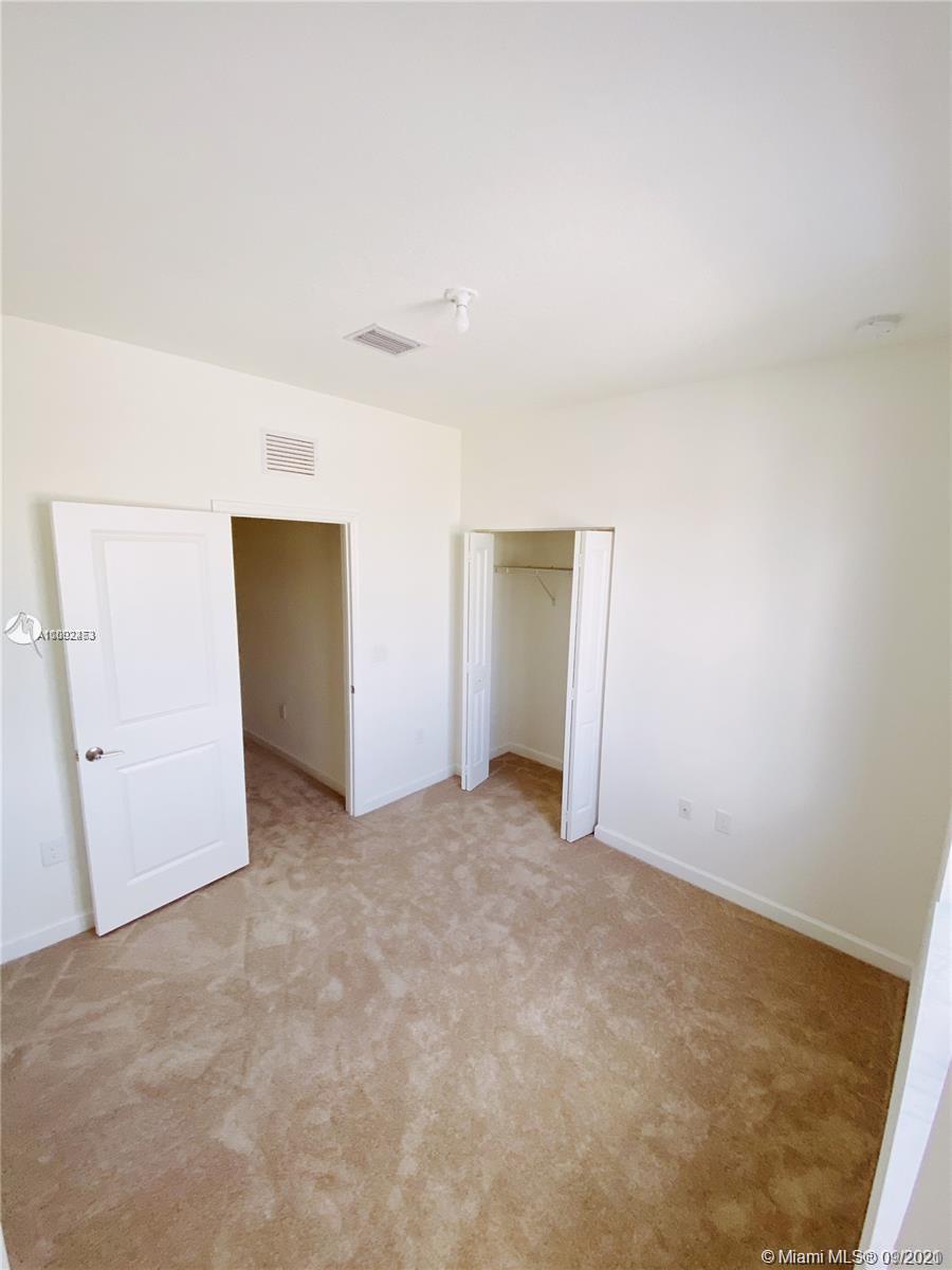 VIA VENTURA NEIGHBORHOOD - Residential