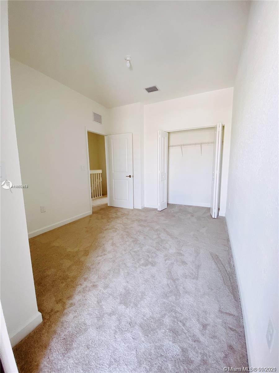 VIA VENTURA NEIGHBORHOOD - Residential