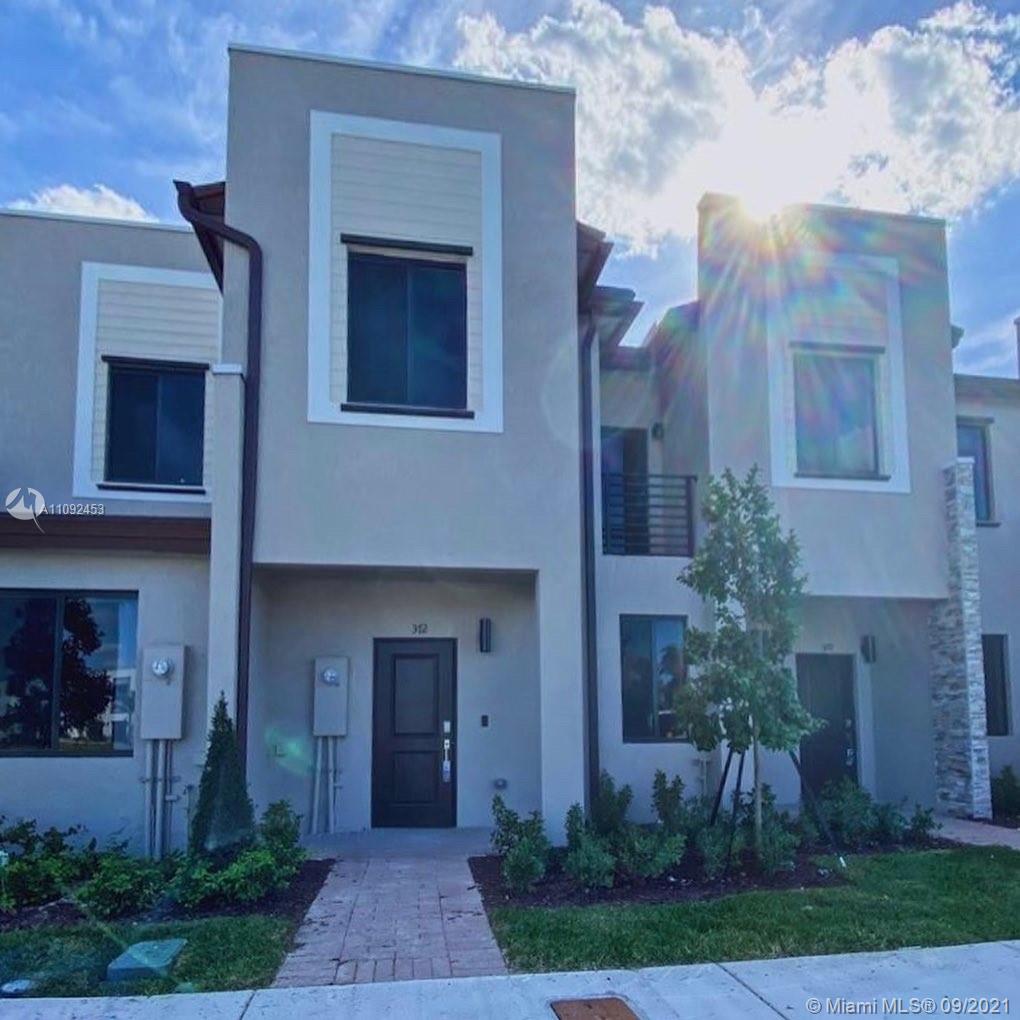 VIA VENTURA NEIGHBORHOOD - Residential