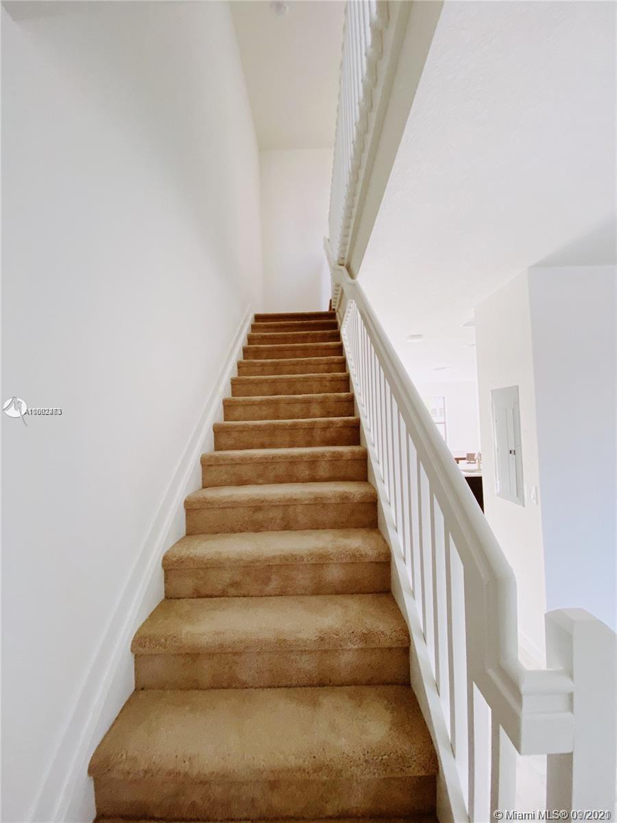 VIA VENTURA NEIGHBORHOOD - Residential