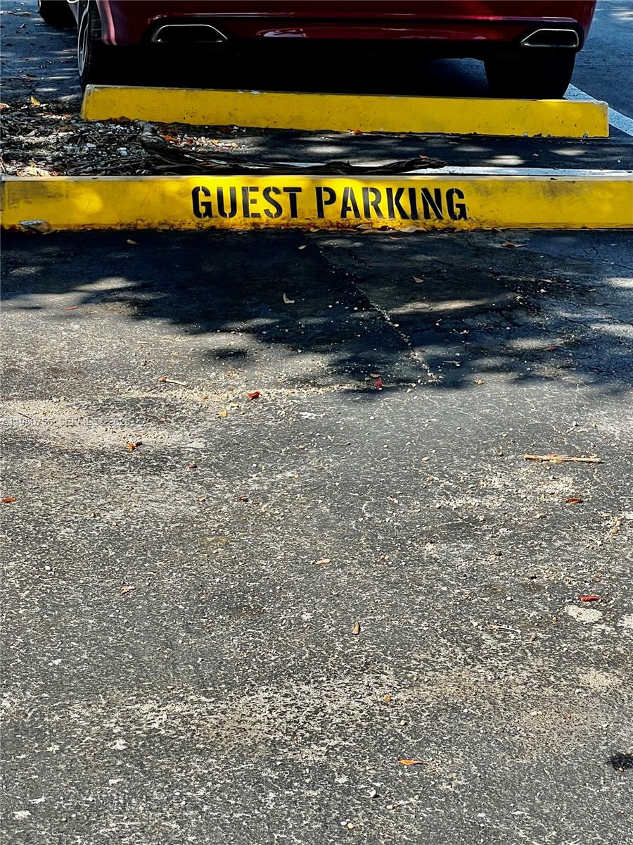 SANTA MONICA CONDOMINIUM - Residential Lease