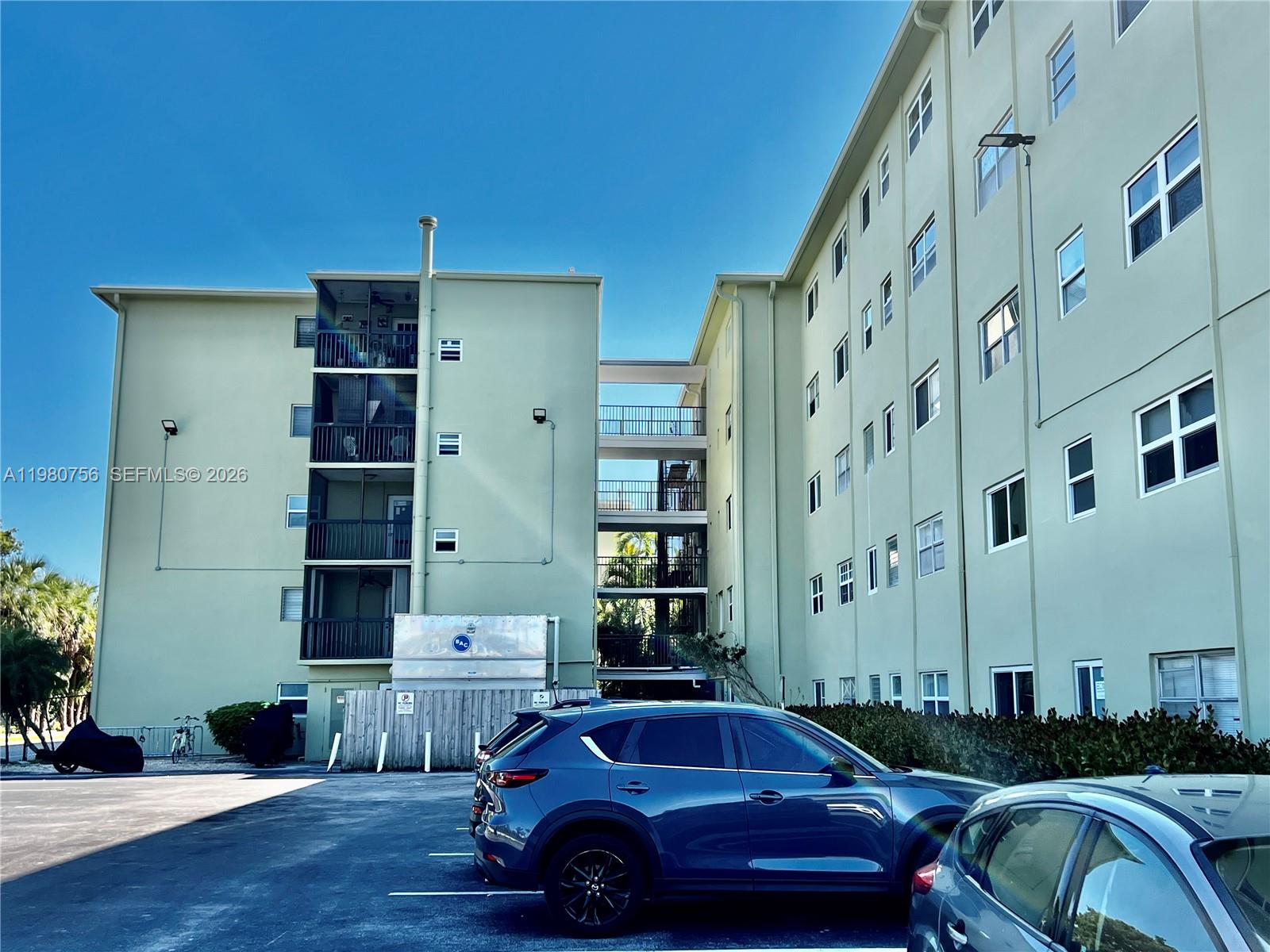 SANTA MONICA CONDOMINIUM - Residential Lease