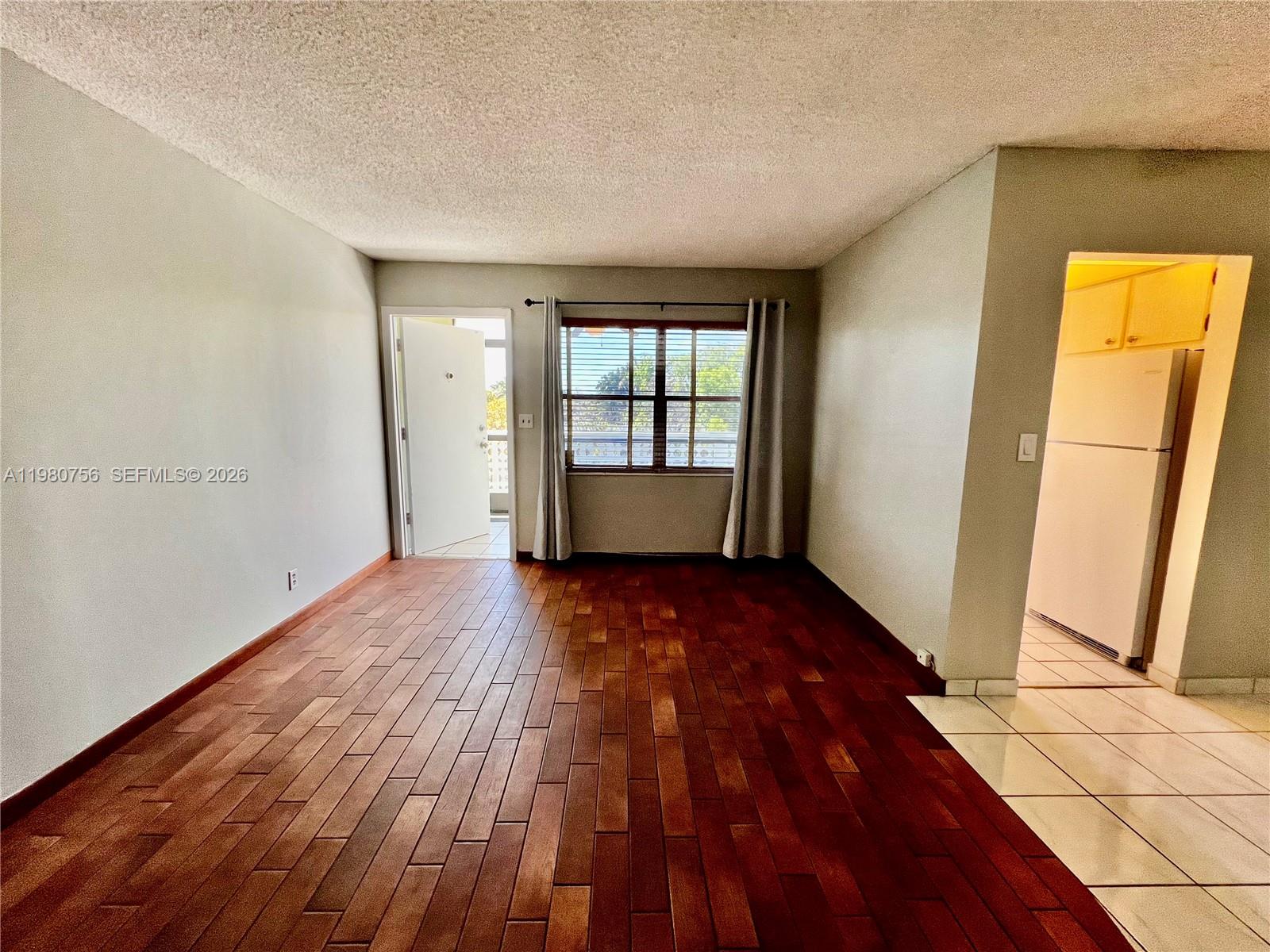 SANTA MONICA CONDOMINIUM - Residential Lease