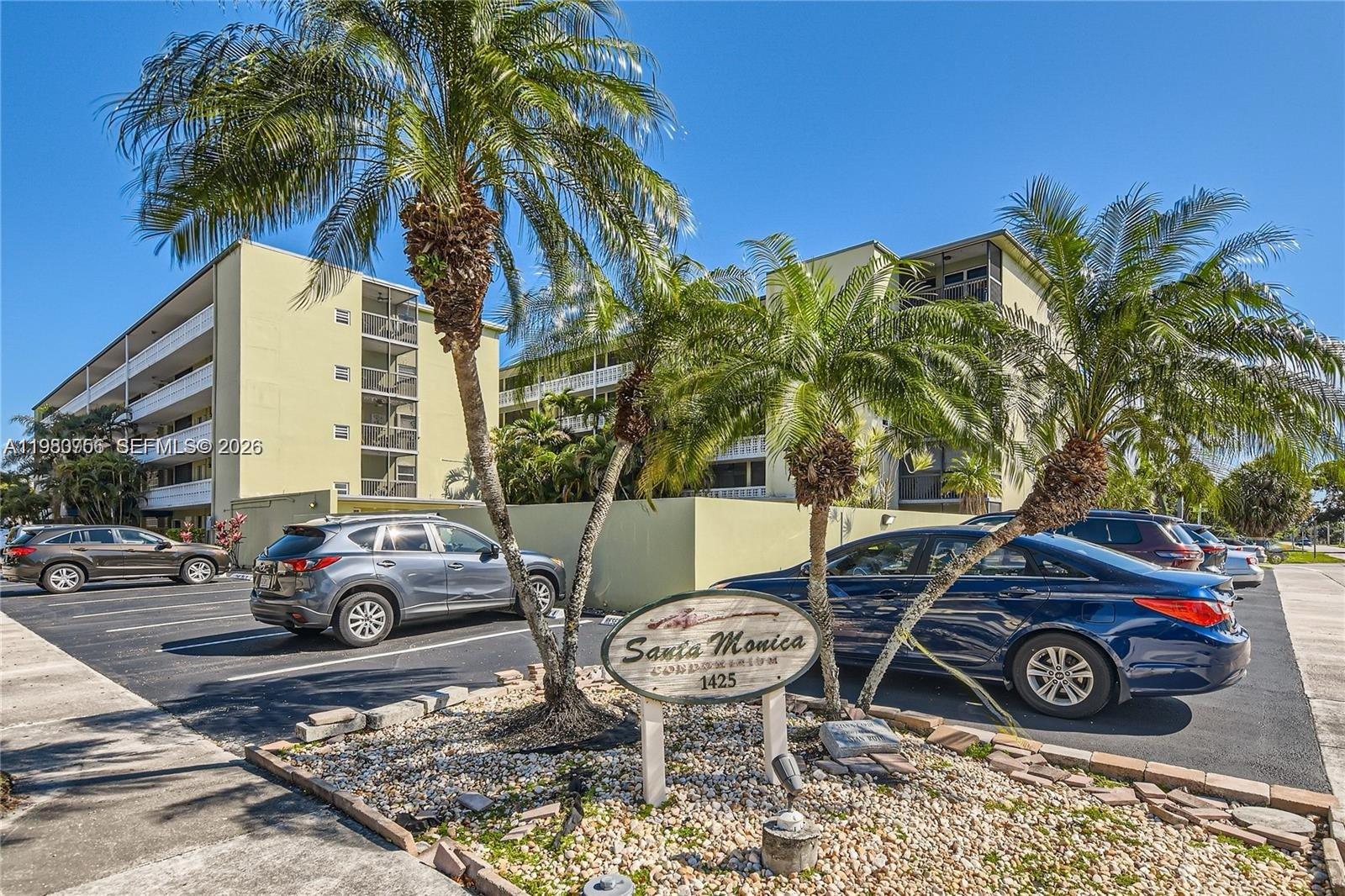 SANTA MONICA CONDOMINIUM - Residential Lease