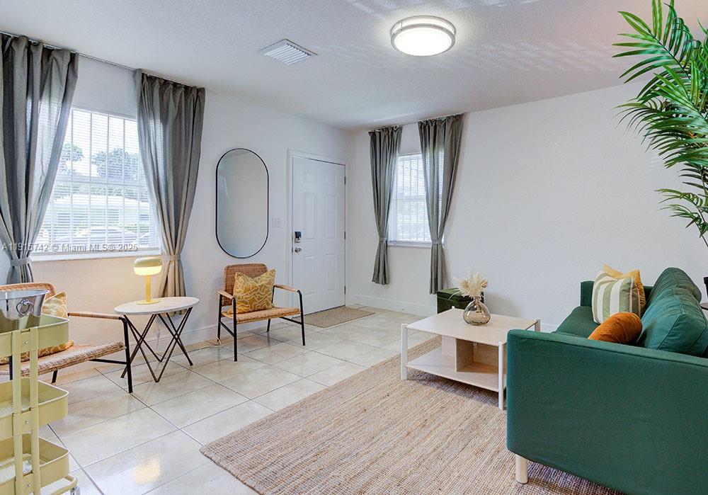 ALLAPATTAH HEIGHTS - Residential Lease