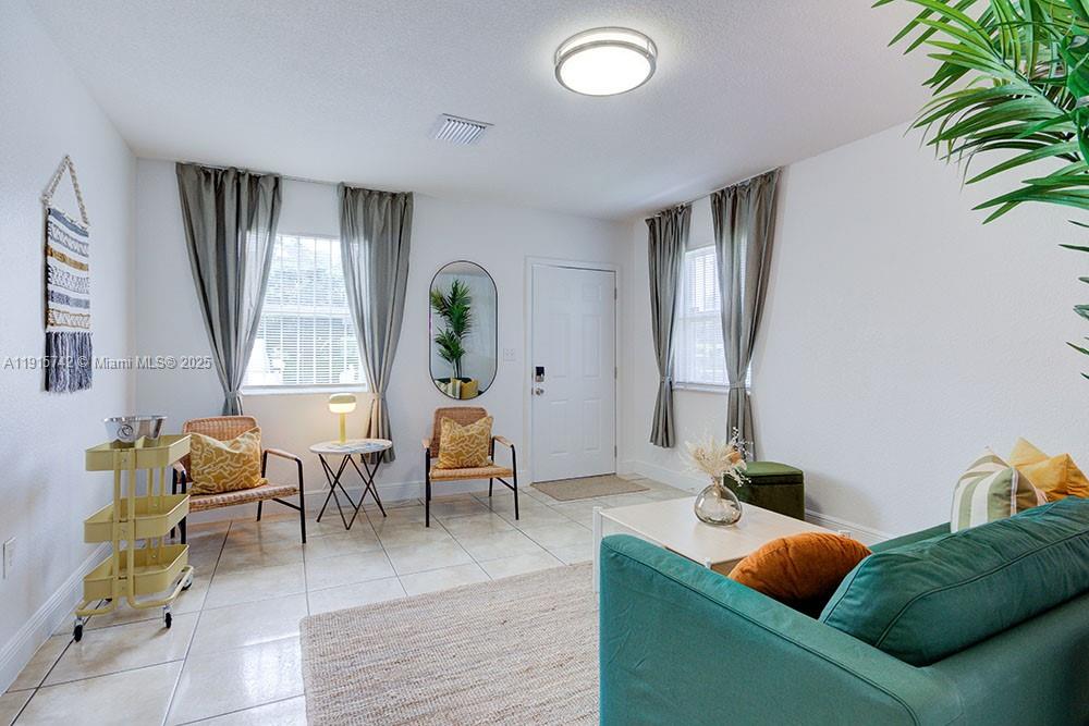 ALLAPATTAH HEIGHTS - Residential Lease