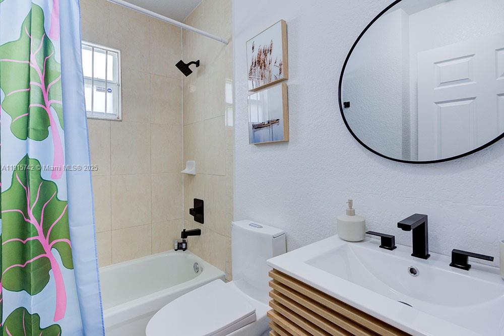 ALLAPATTAH HEIGHTS - Residential Lease