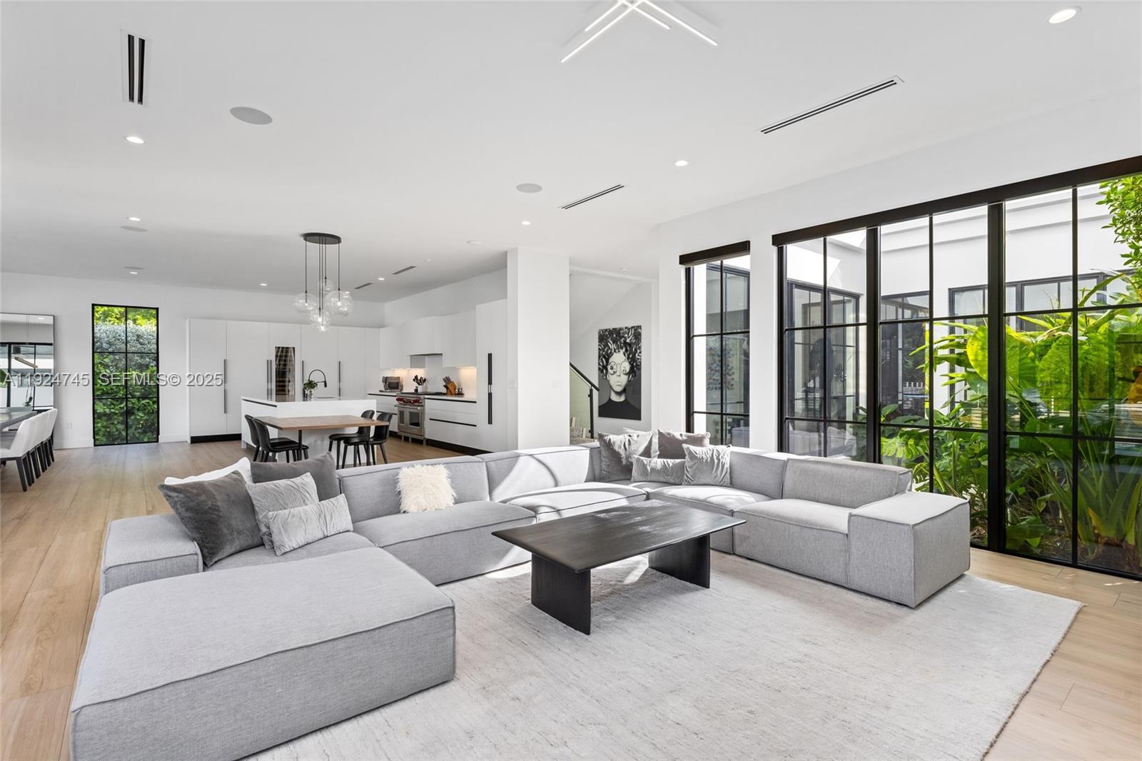 BELLE MEADE FCP - Residential Lease