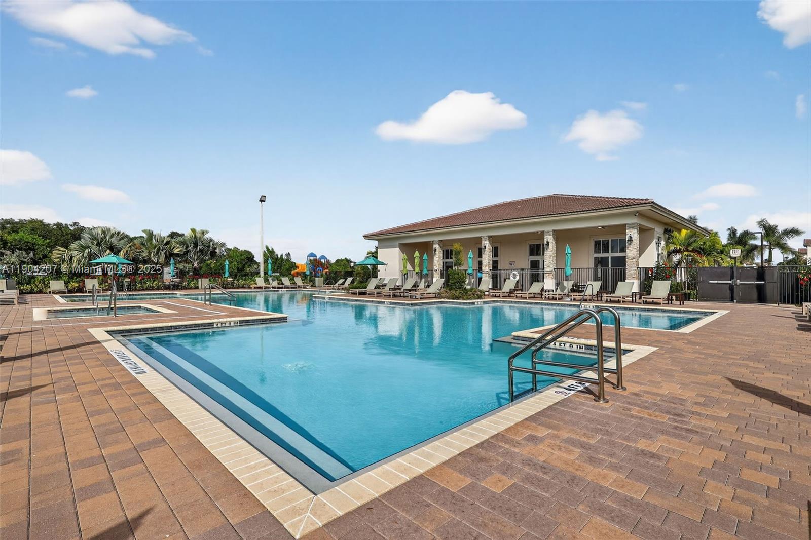 GOLF PARK SEC 1 - Residential