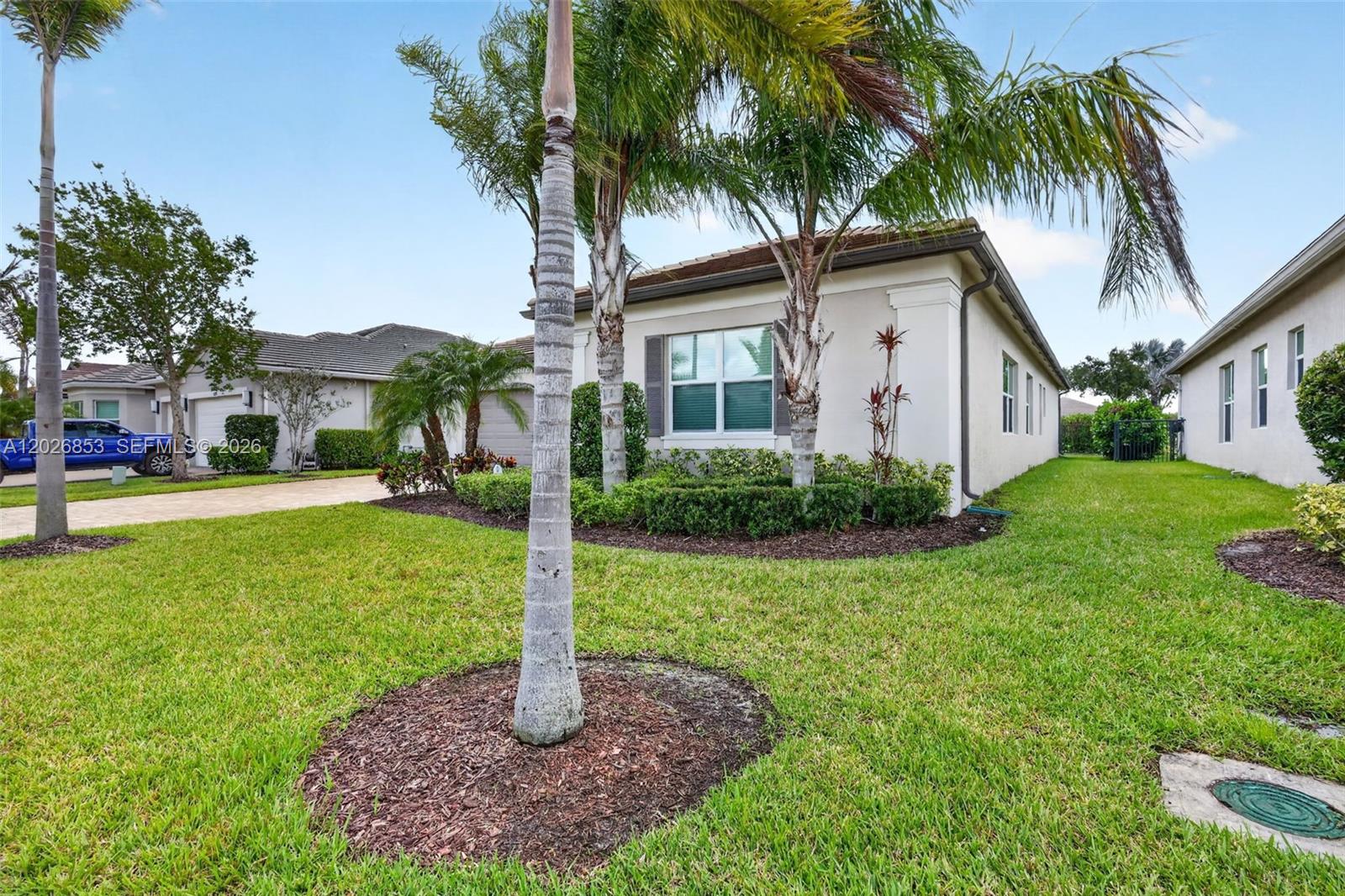 11087 SW Ivory Springs Ln, Port St Lucie, FL, 34987/$765,500 2 11087 SW Ivory Springs Ln