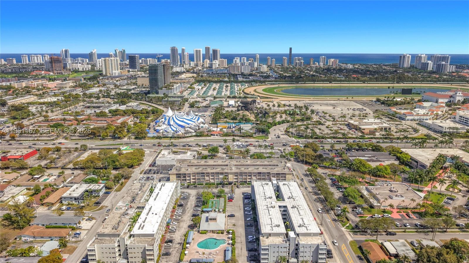 FOURTH GULFSTREAM GARDEN - Residential