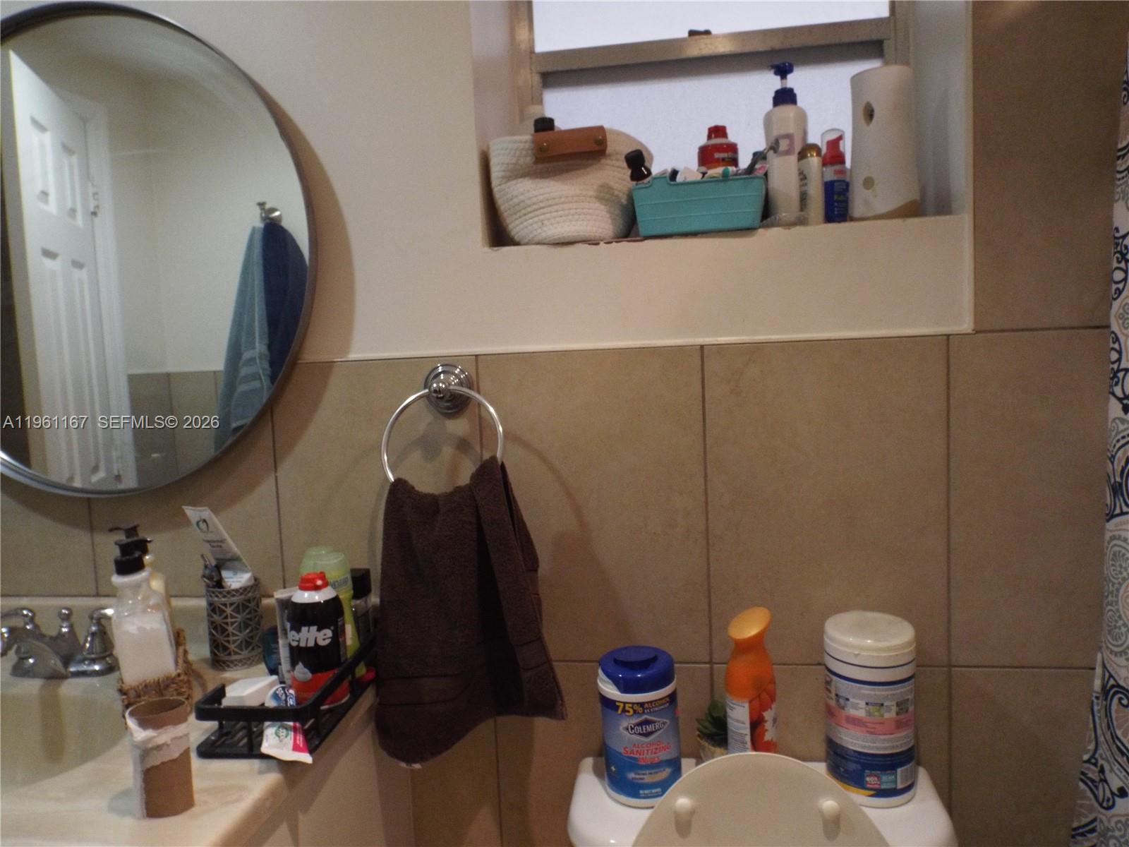 FOURTH GULFSTREAM GARDEN - Residential