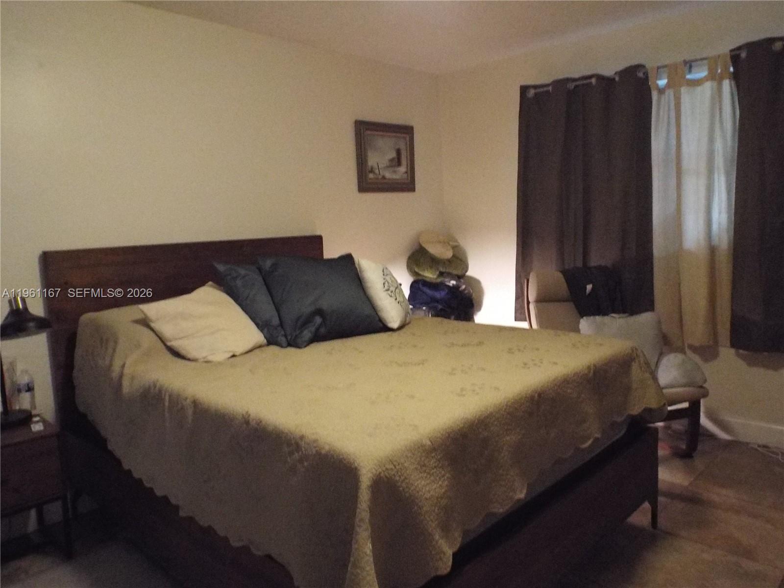 FOURTH GULFSTREAM GARDEN - Residential