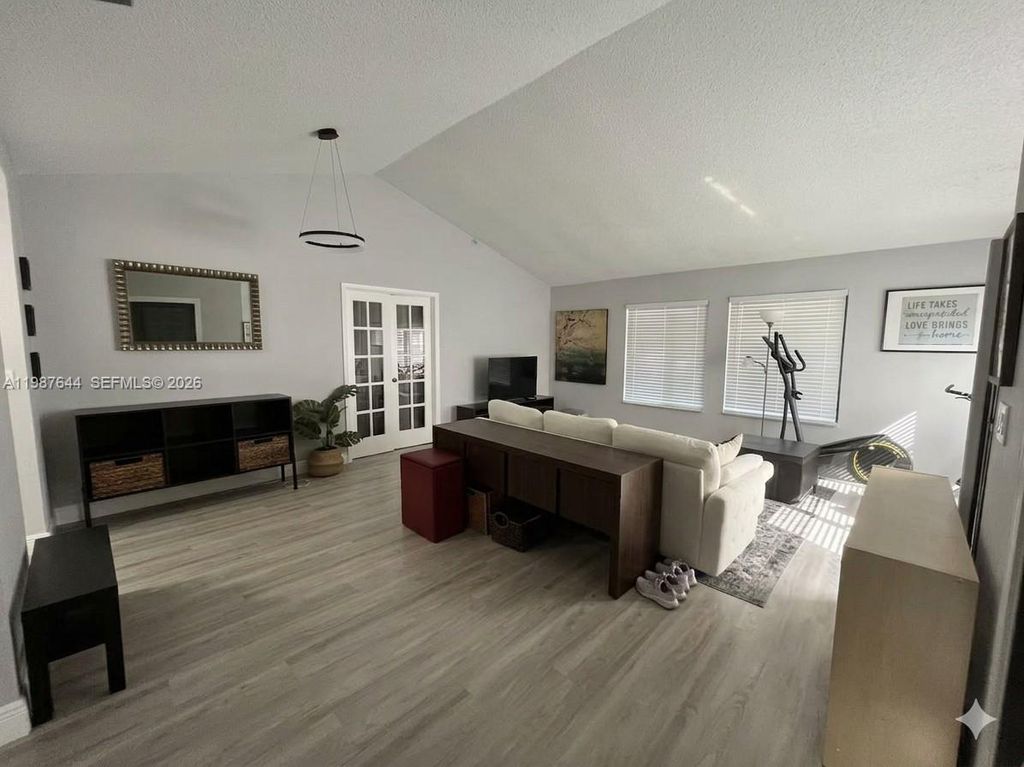 Photo of 3931 SW 84th Ter, Davie, FL 33328 (MLS # A11987644)