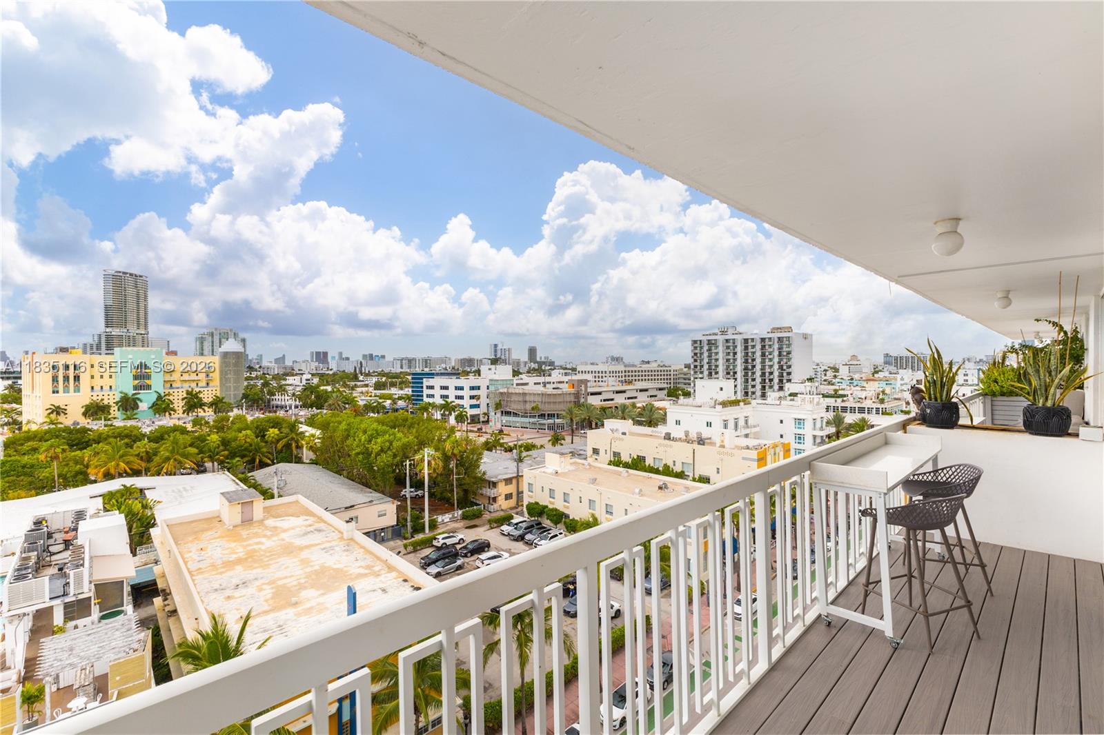 THE PRESIDENTIAL CONDO - Residential
