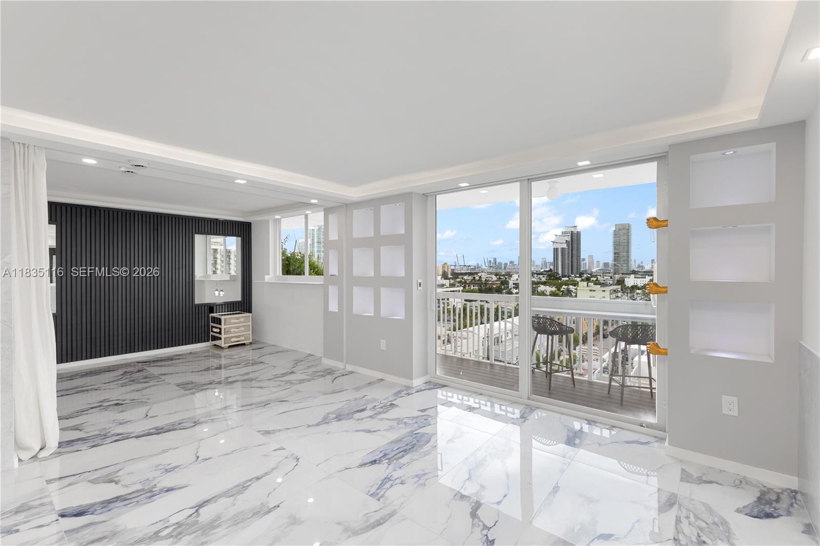 THE PRESIDENTIAL CONDO - Residential