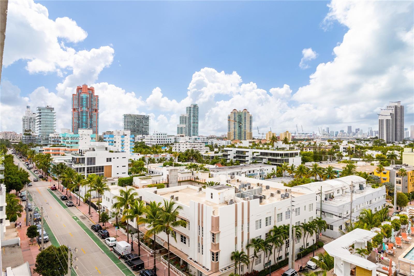 THE PRESIDENTIAL CONDO - Residential