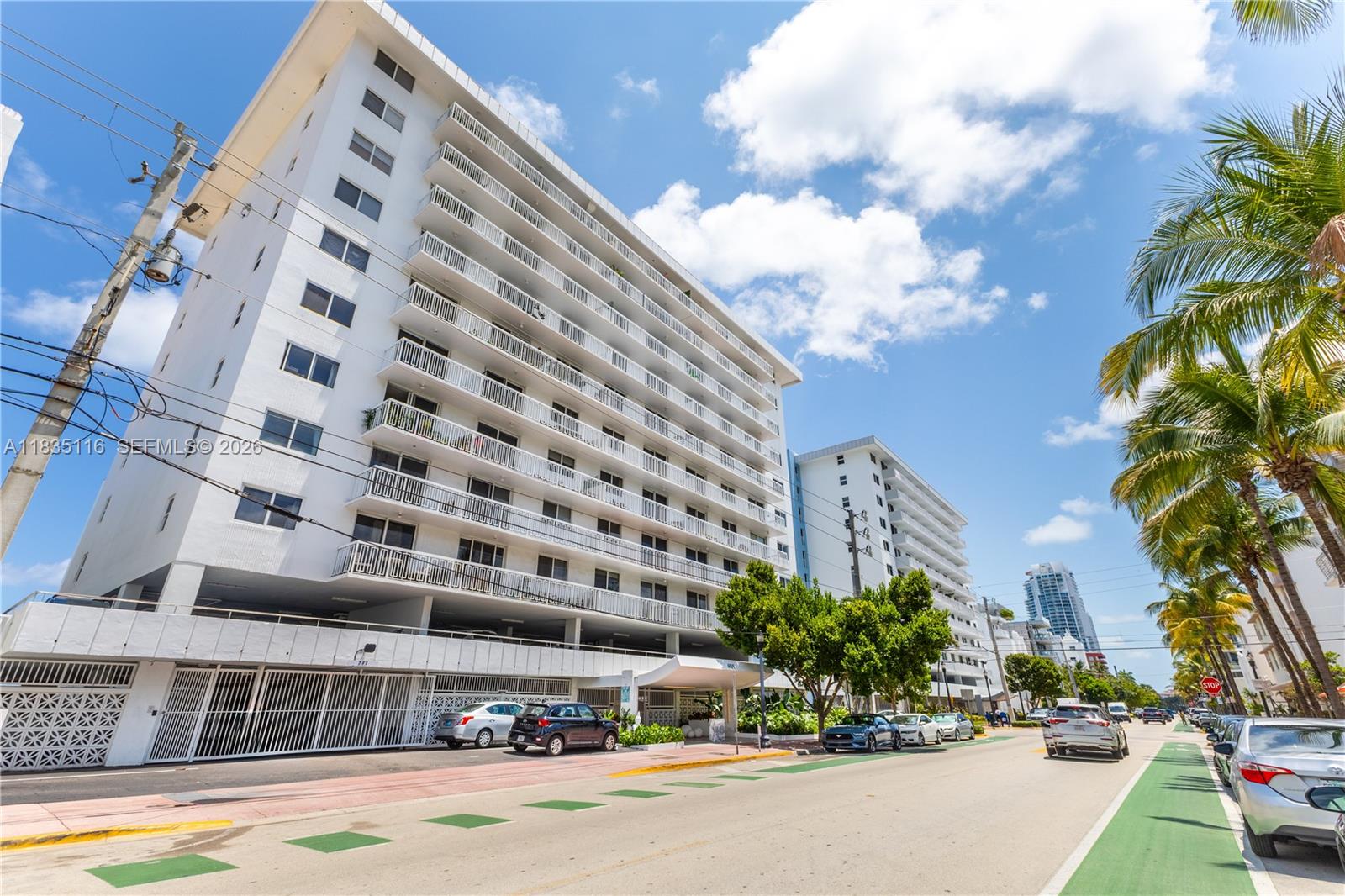 THE PRESIDENTIAL CONDO - Residential