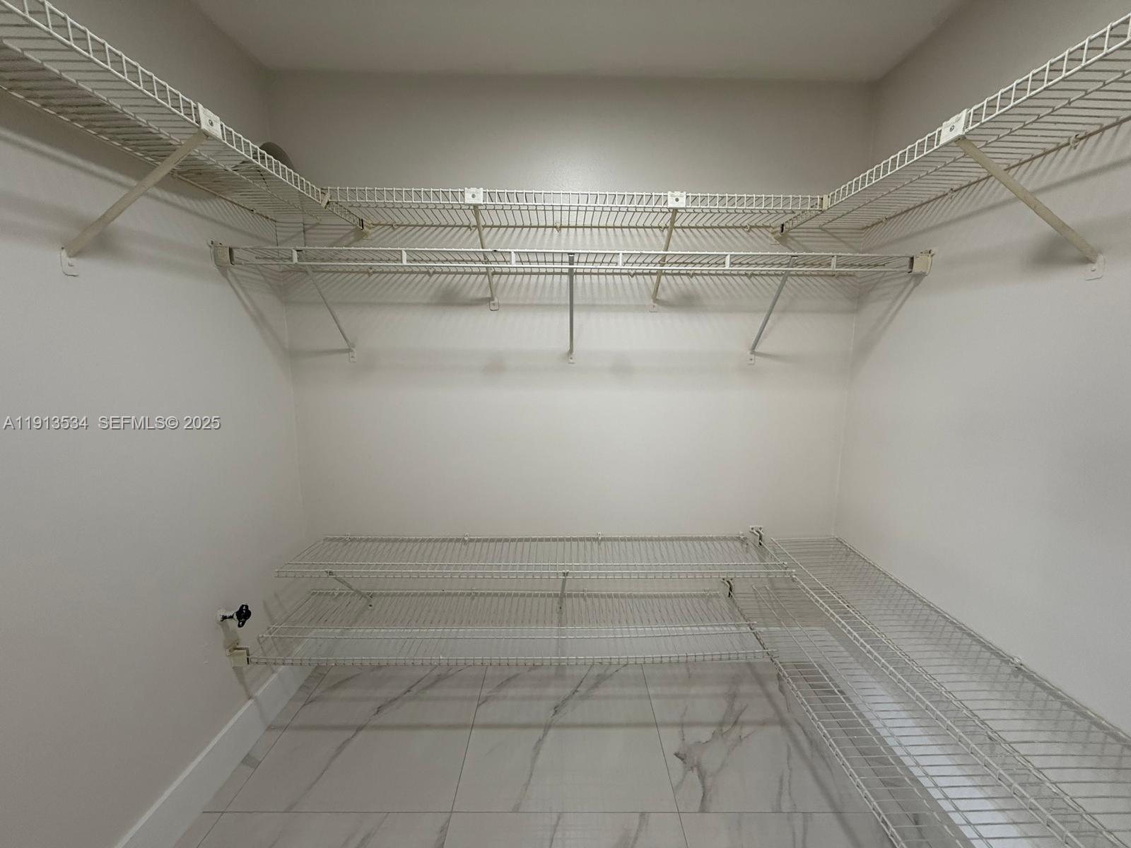 KENLAND POINTE CONDO #1 - Residential Lease