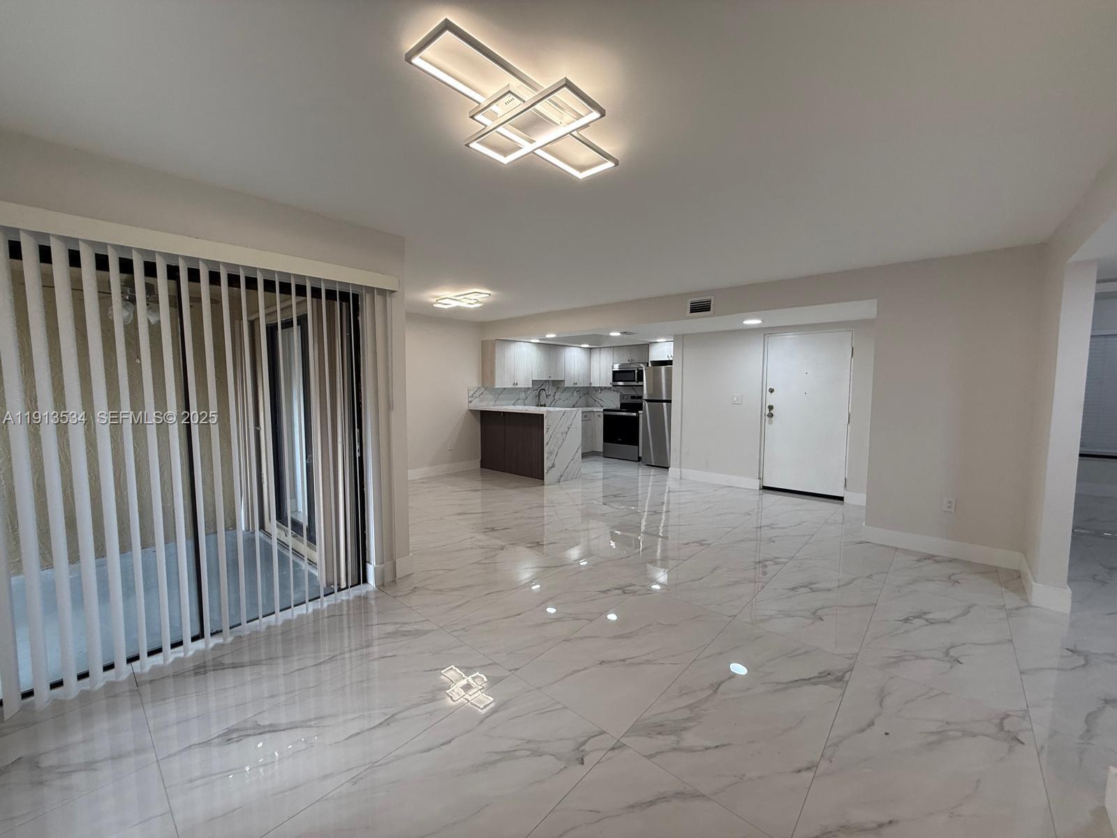 KENLAND POINTE CONDO #1 - Residential Lease