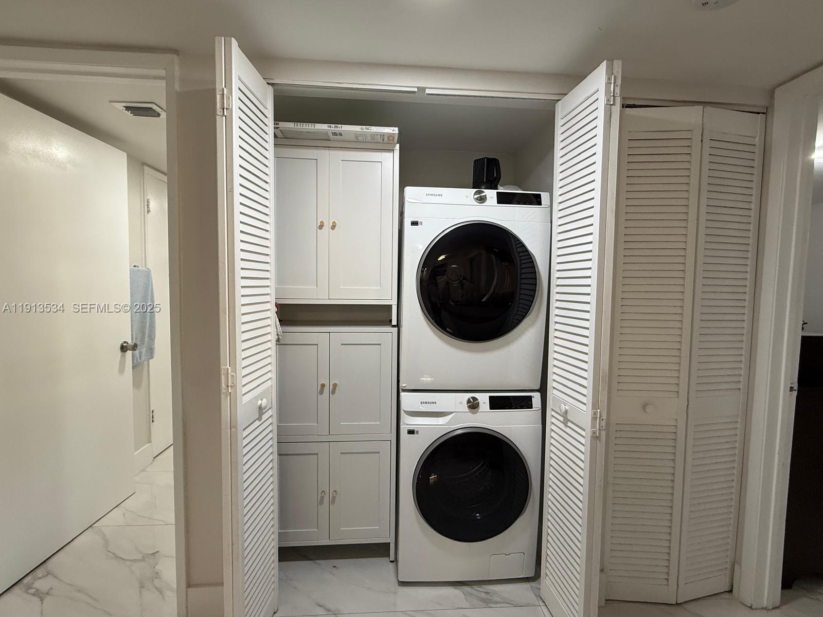 KENLAND POINTE CONDO #1 - Residential Lease