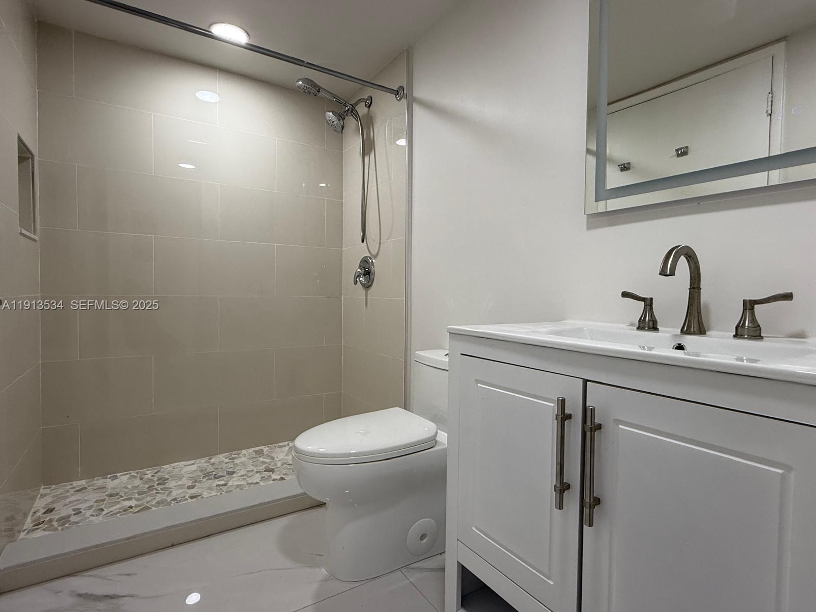 KENLAND POINTE CONDO #1 - Residential Lease