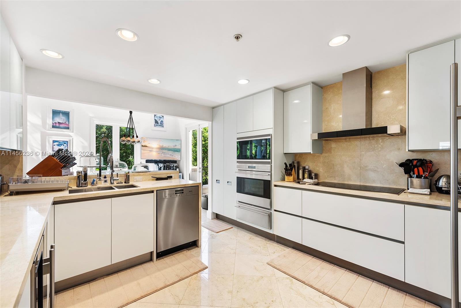 BAYSIDE VILLAGE EAST - Residential