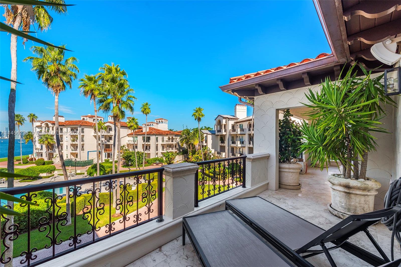 BAYSIDE VILLAGE EAST - Residential