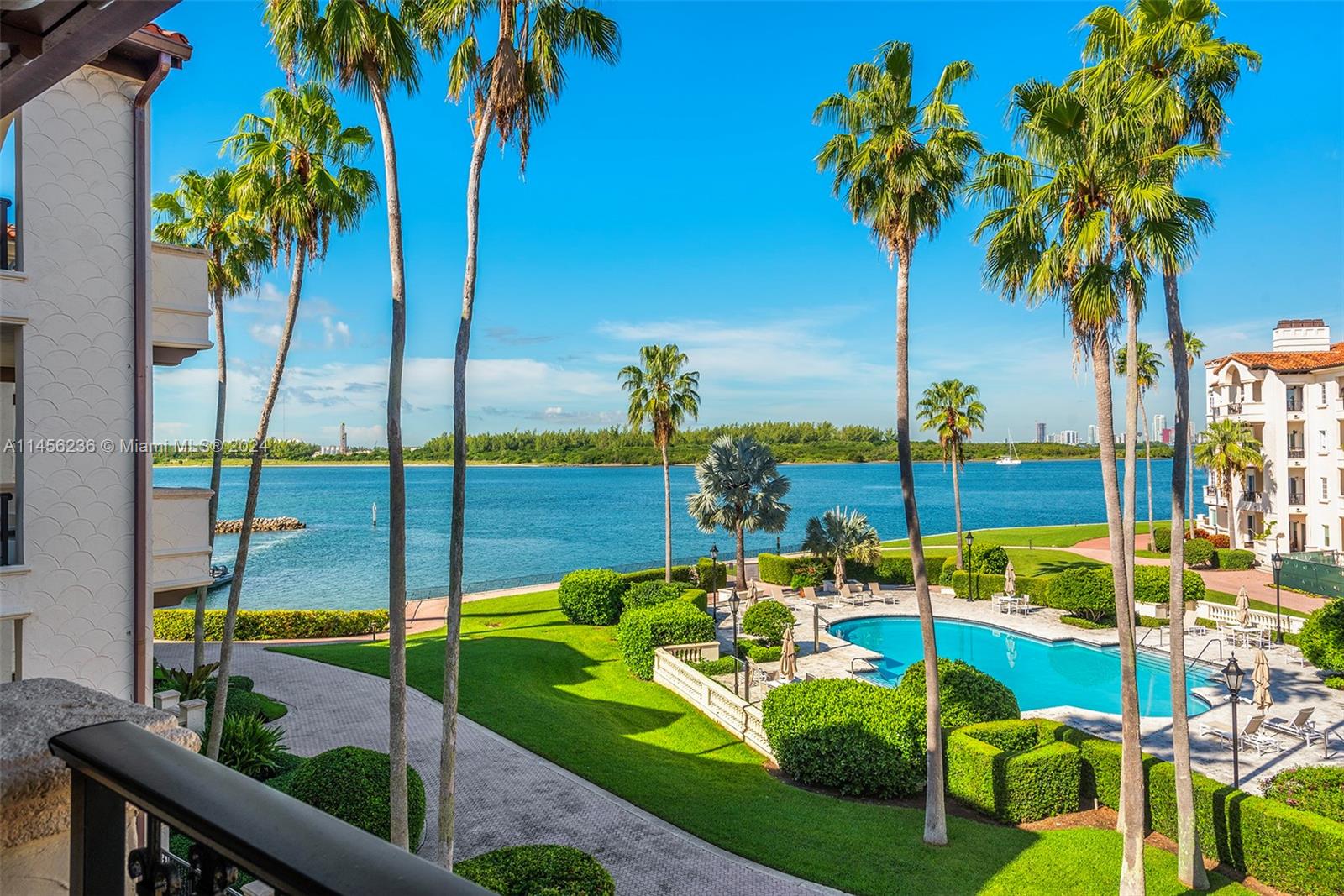 BAYSIDE VILLAGE EAST - Residential