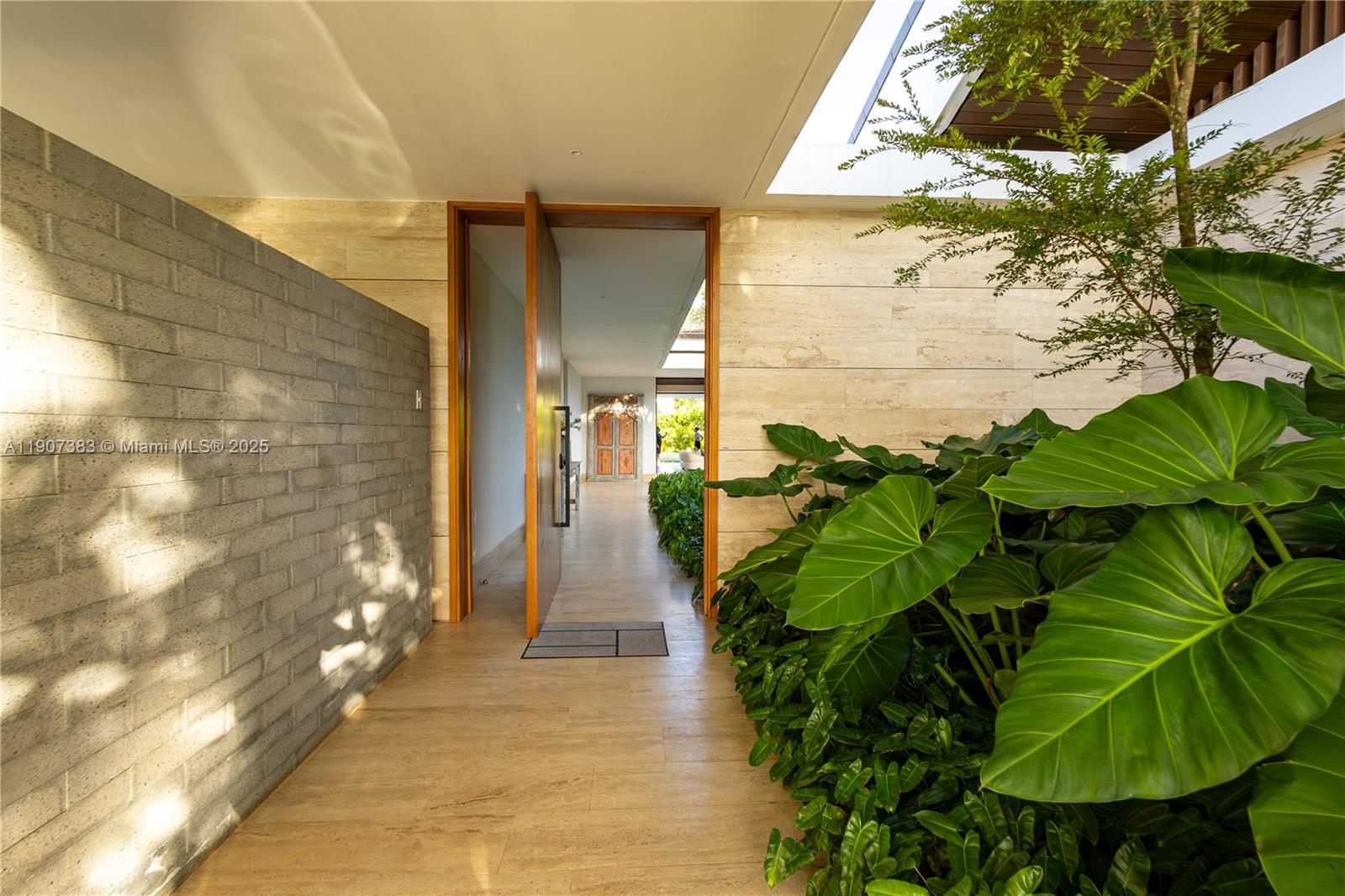 Flamboyano - Residential