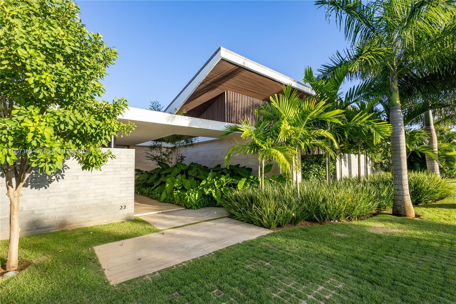 Flamboyano - Residential