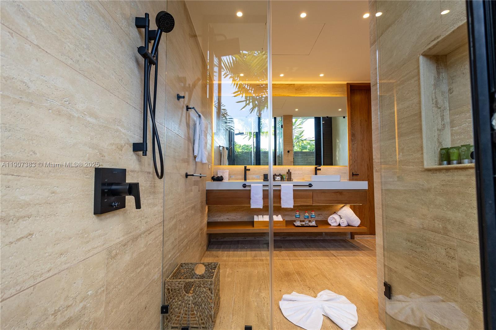 Flamboyano - Residential