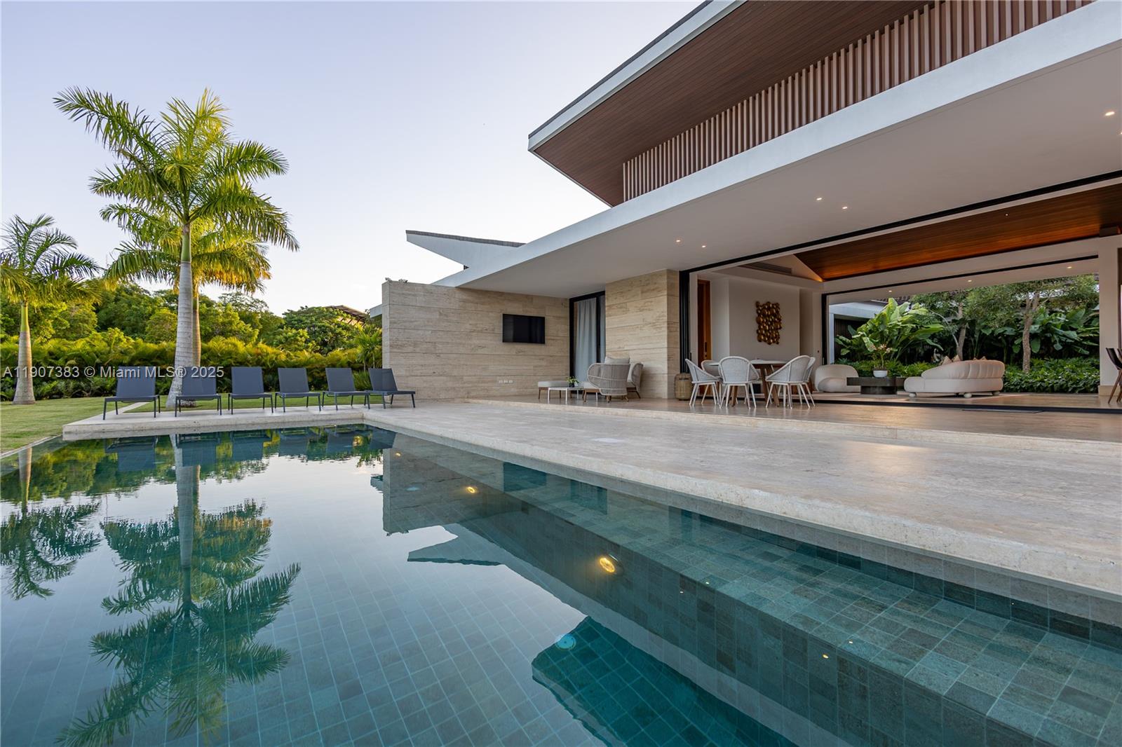 Flamboyano - Residential