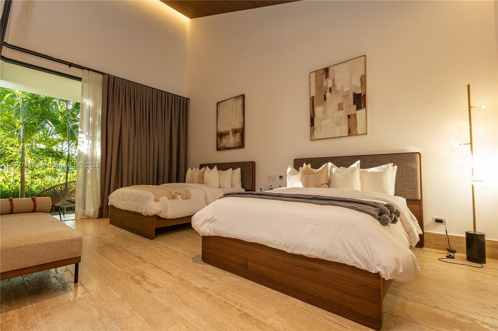 Flamboyano - Residential