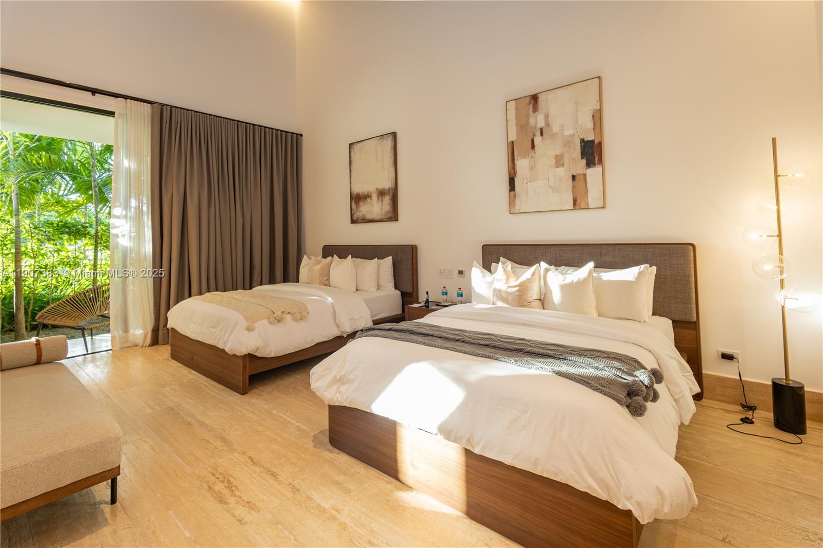 Flamboyano - Residential