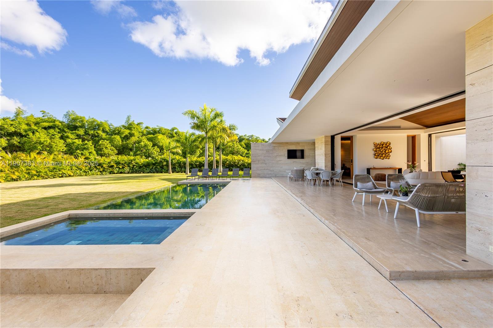 Flamboyano - Residential