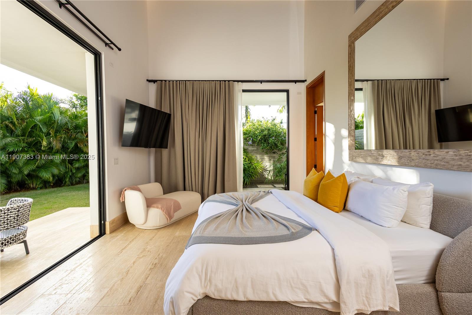 Flamboyano - Residential