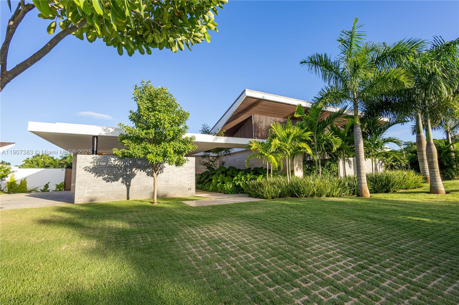 Flamboyano - Residential