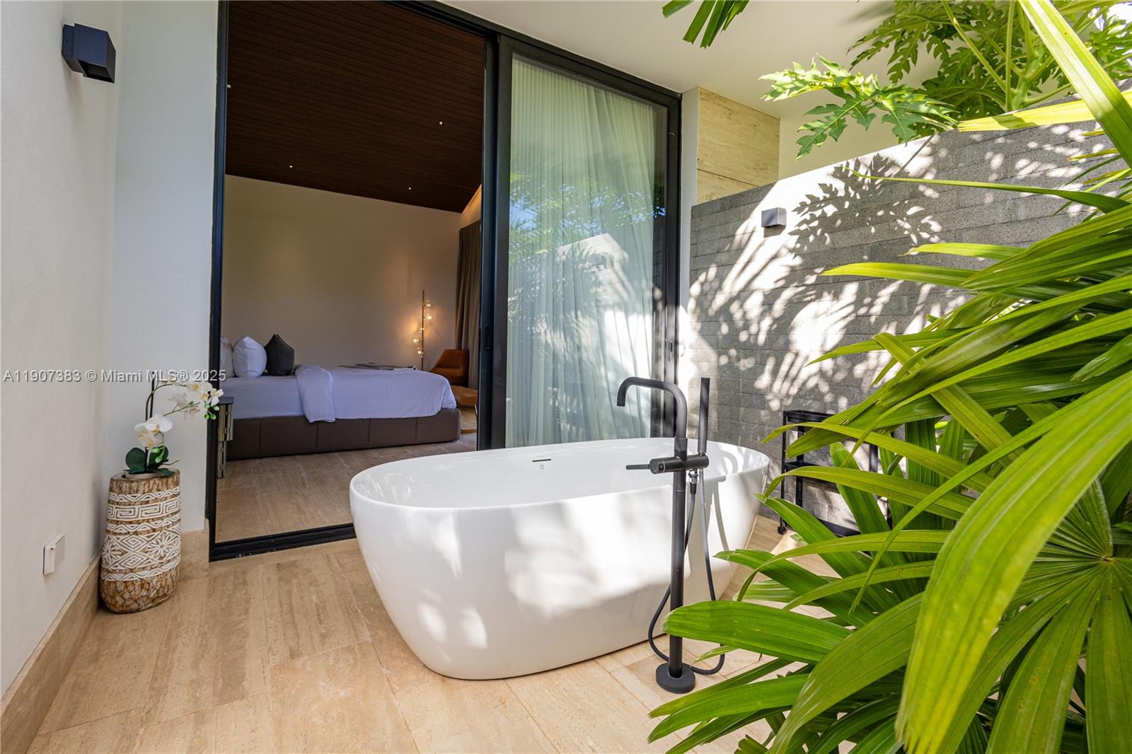 Flamboyano - Residential