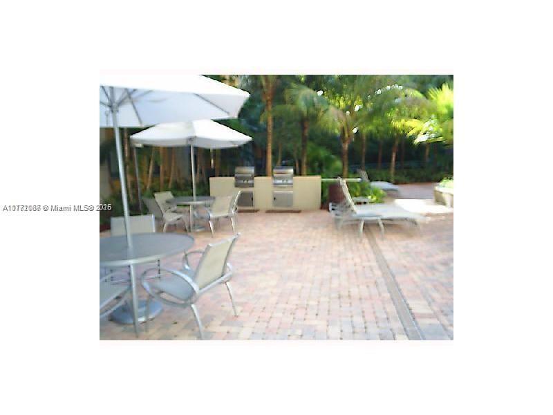 6001 SW 70th St 523
