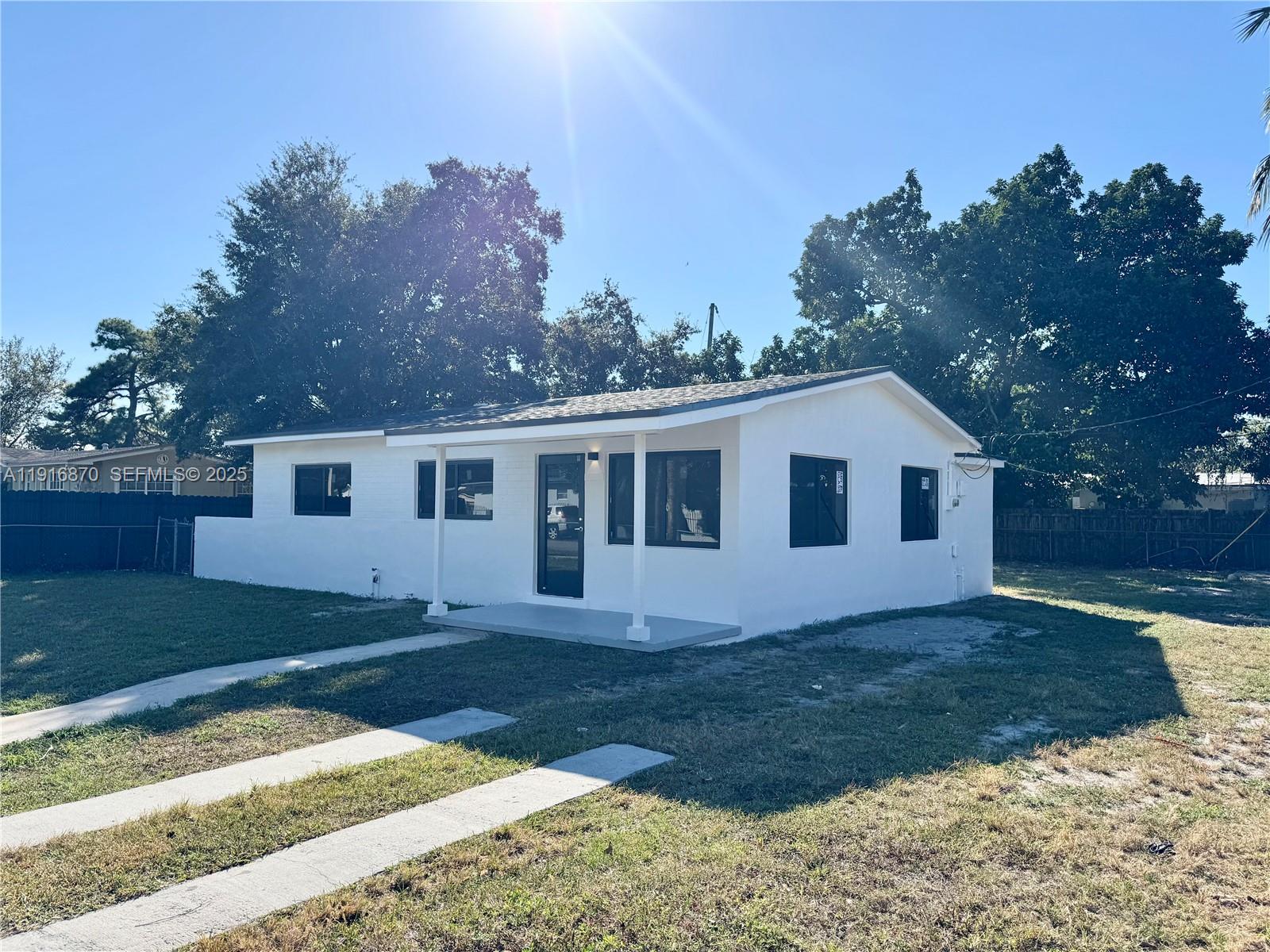 VENETIAN GARDEN REV - Residential