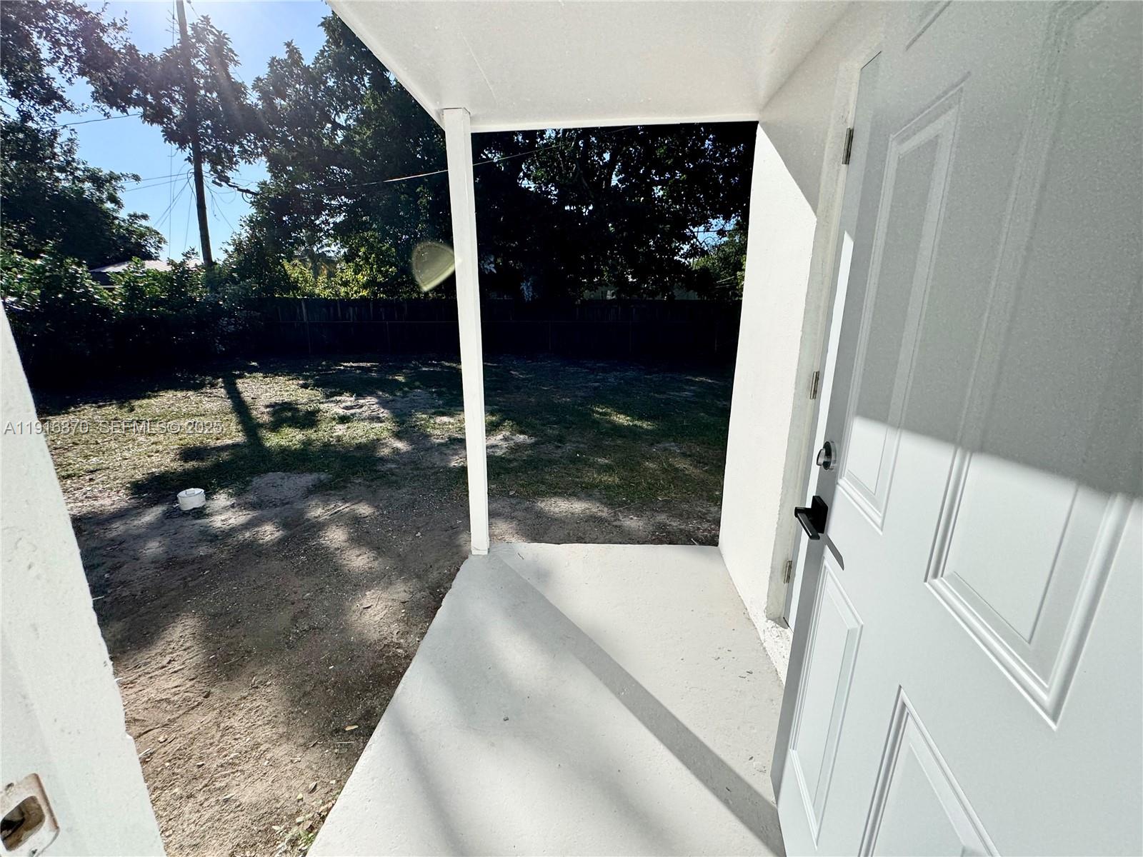 VENETIAN GARDEN REV - Residential