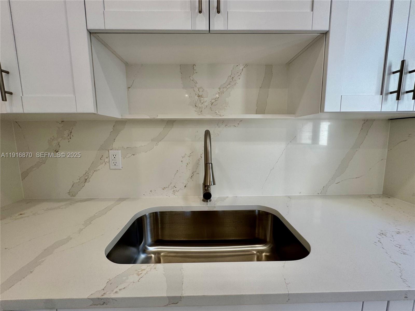 VENETIAN GARDEN REV - Residential