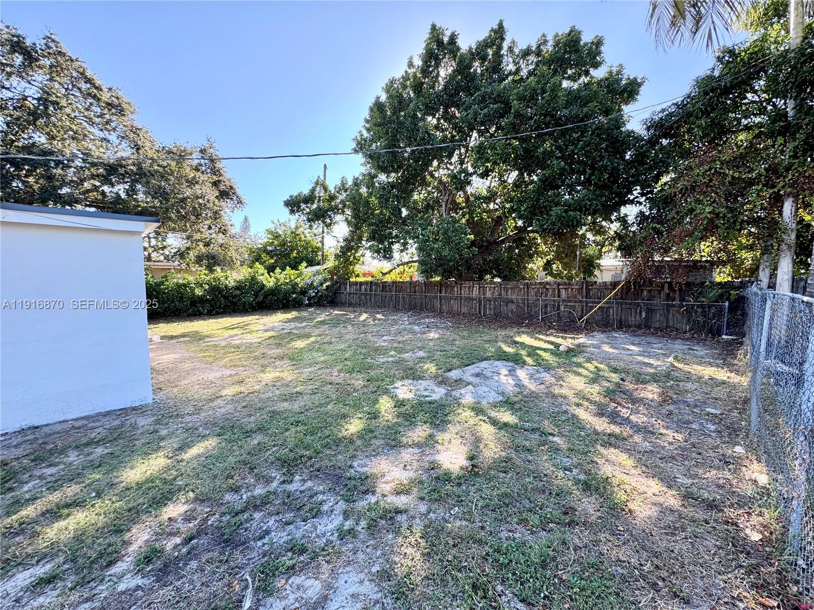 VENETIAN GARDEN REV - Residential