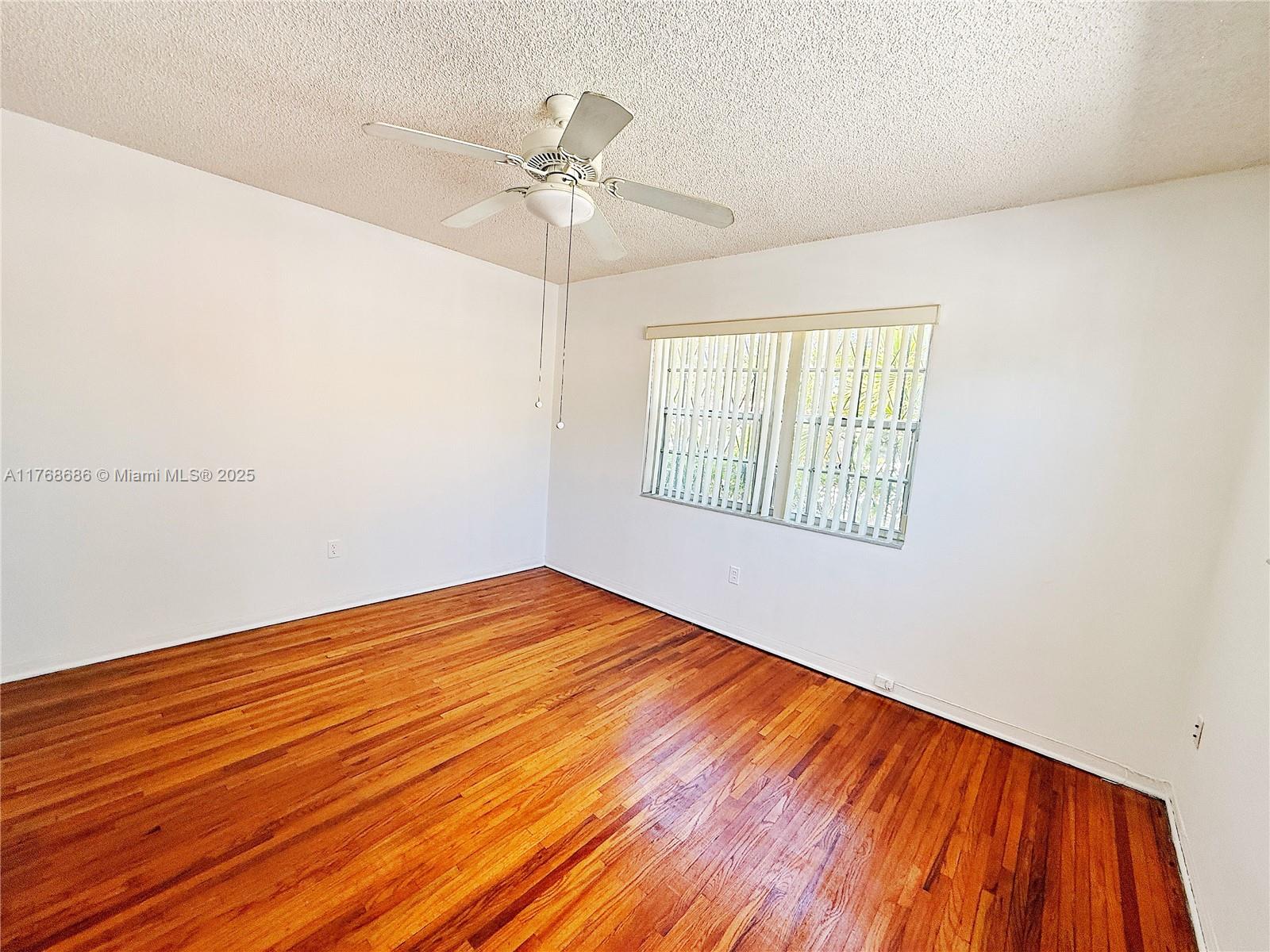 BRICKELL ESTATES - Residential