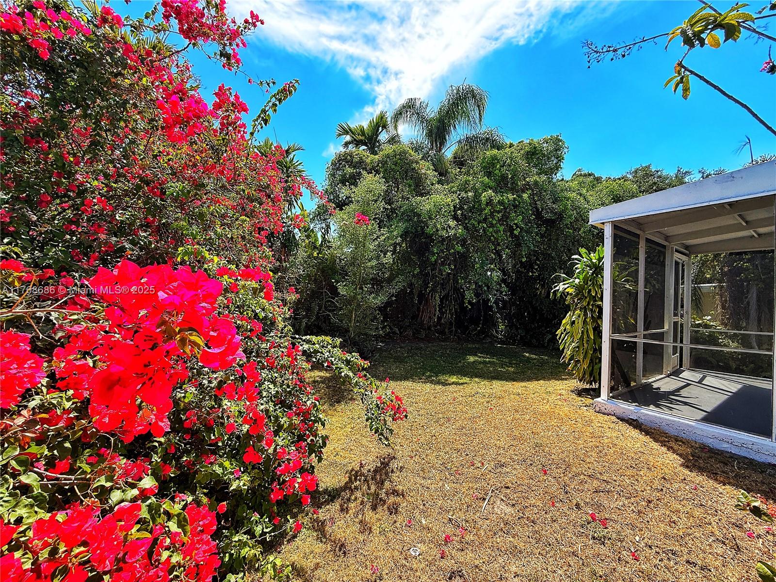 BRICKELL ESTATES - Residential
